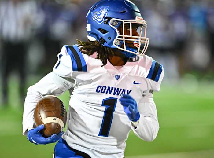 231124_00076_fb_6a_semi